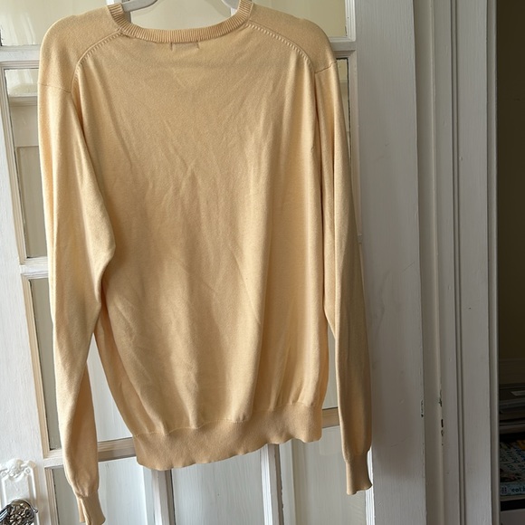 IZOD men’s medium cotton V neck sweater peachy warm yellow, great condition - Picture 5 of 5